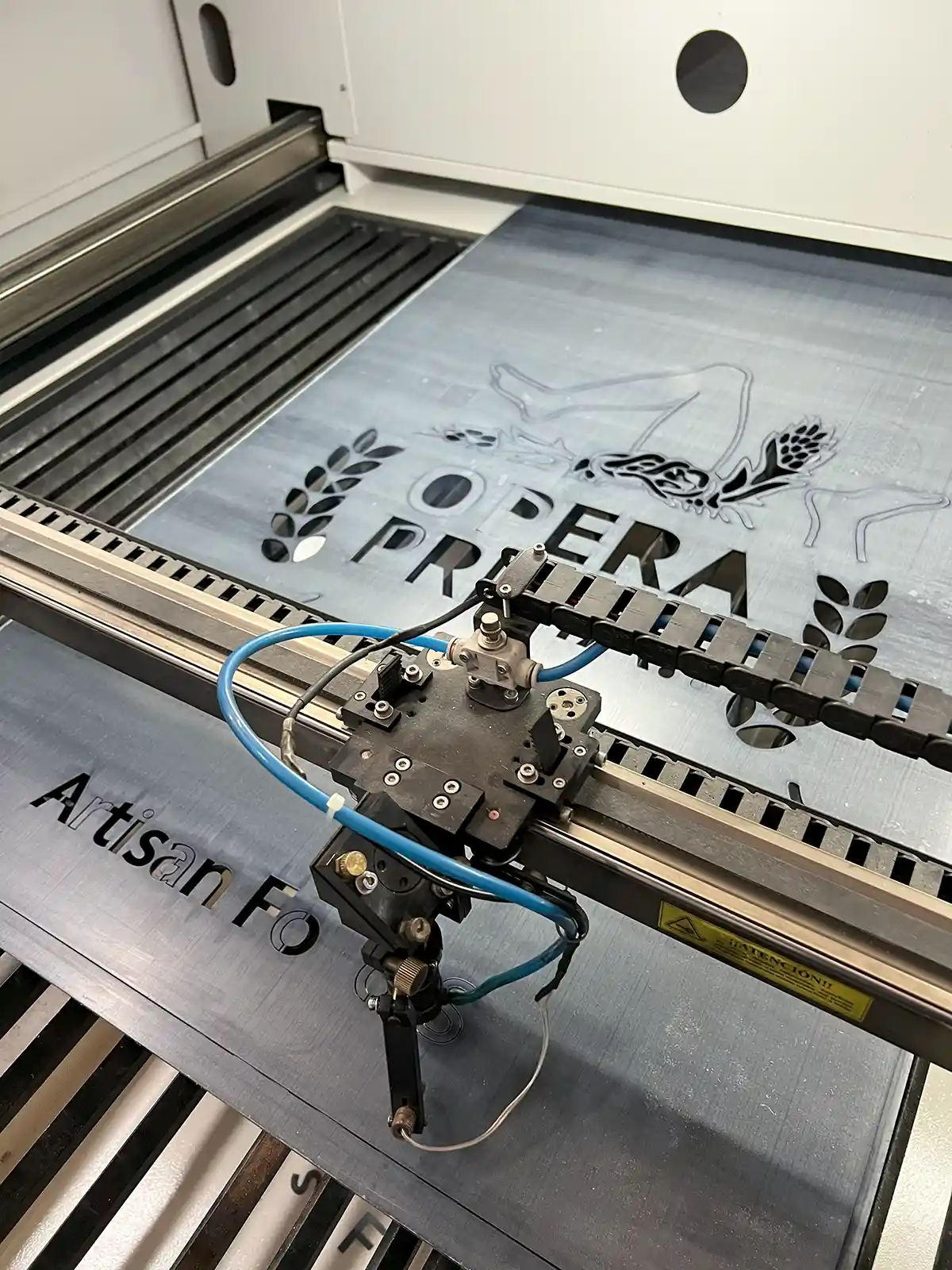 CORTE LASER DE METACRILATO